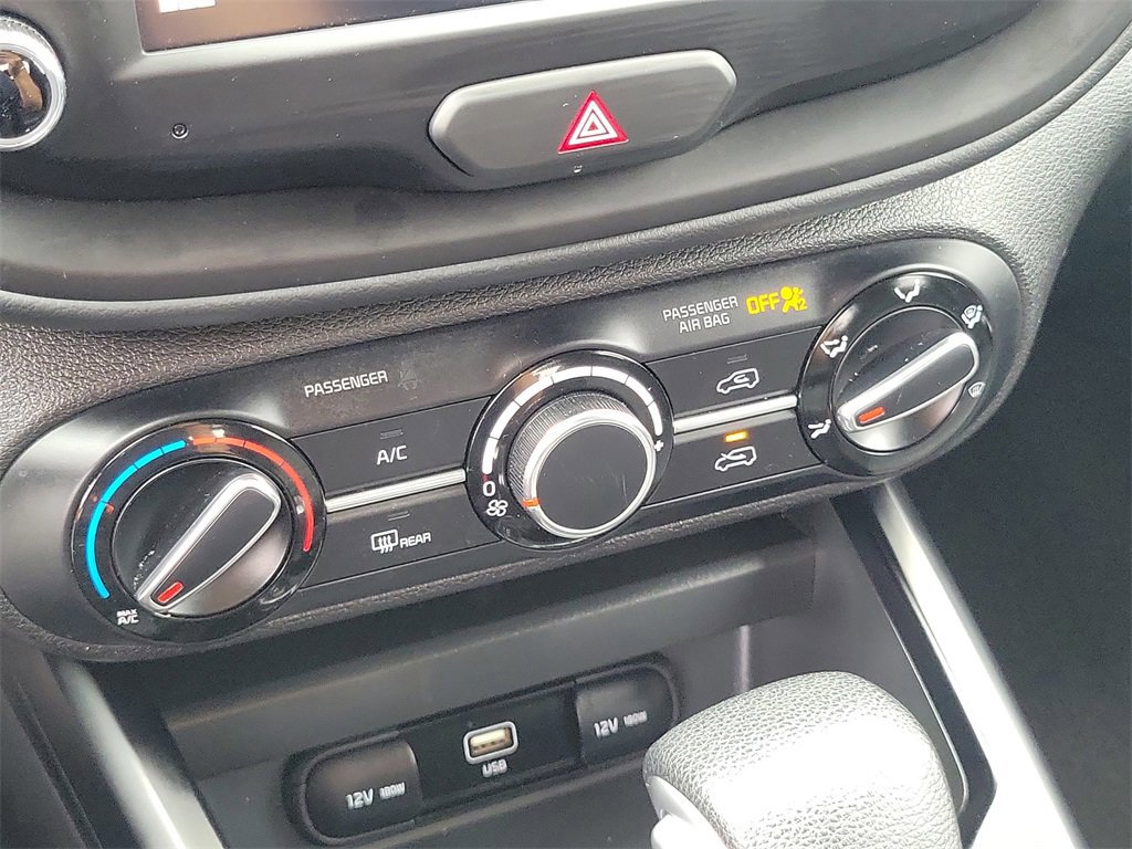 Used 2025 Kia Soul LX w/ LX Technology Package image 18