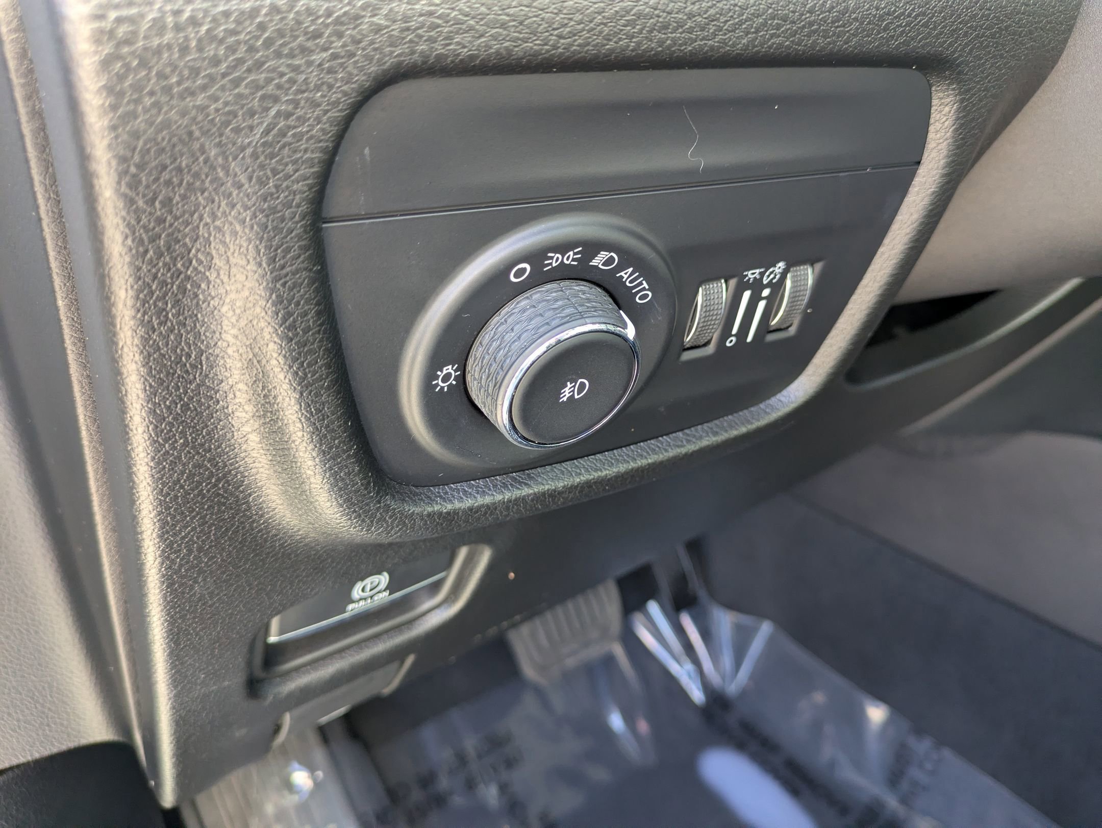 Used 2023 Jeep Grand Cherokee L Summit w/ Luxury Tech Group V image 14