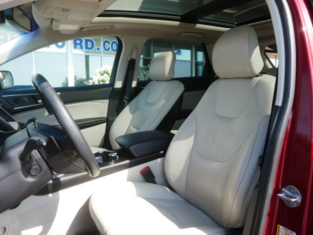 Certified 2018 Ford Edge Titanium w/ Equipment Group 302A AWD/4WD image 11