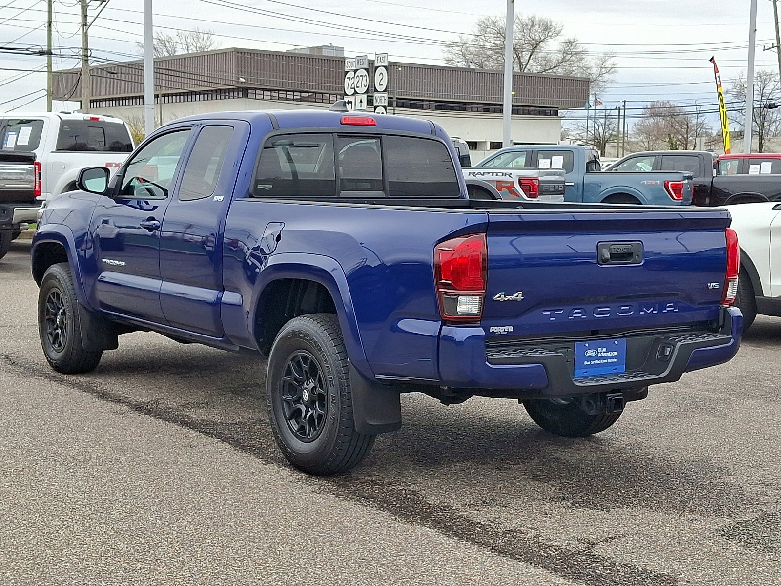 Used 2022 Toyota Tacoma SR5 image 6