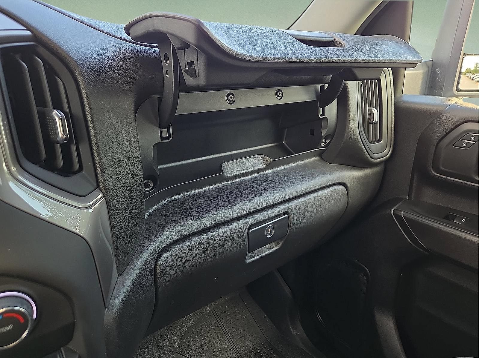 Used 2024 Chevrolet Silverado 2500 Custom w/ Custom Convenience Package AWD/4WD image 22
