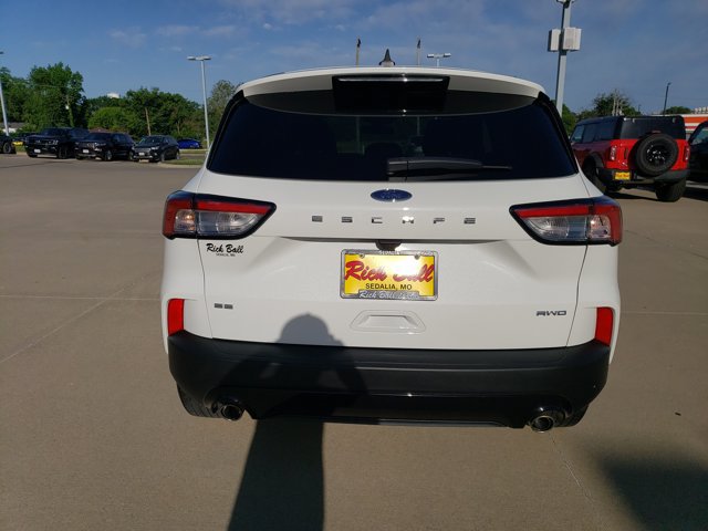 Certified 2022 Ford Escape SE w/ SE Sport Appearance Package AWD/4WD image 6