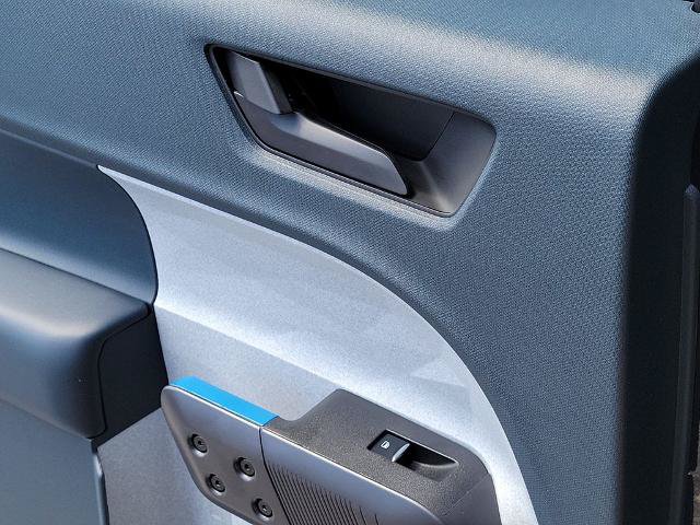 Certified 2025 Ford Maverick XLT FWD image 18