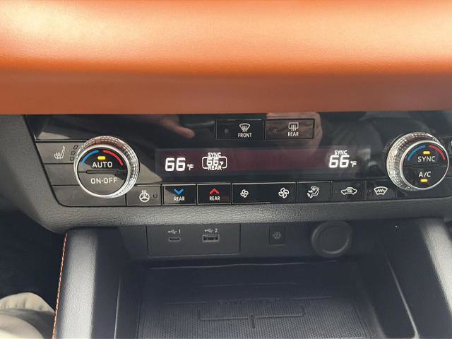 Used 2022 Mitsubishi Outlander SEL image 29