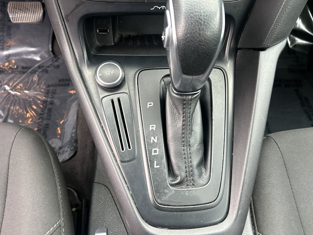 Certified 2017 Ford Focus SE FWD image 19