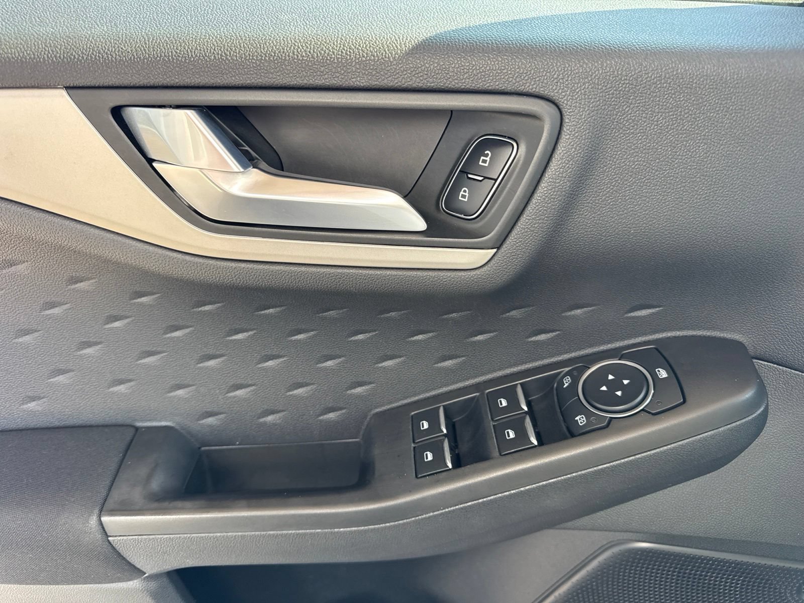 Certified 2020 Ford Escape SE AWD/4WD image 23
