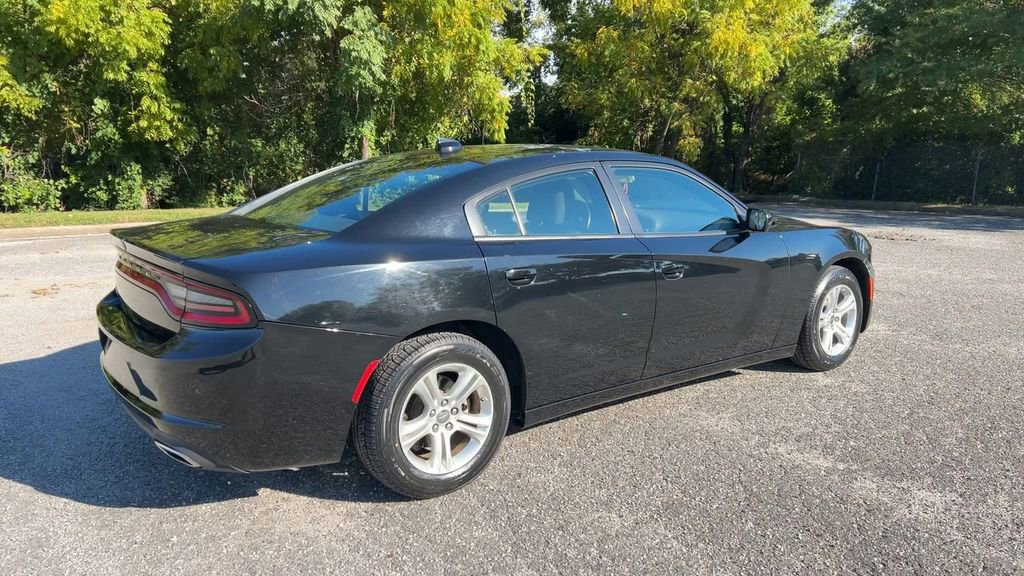 Used 2023 Dodge Charger SXT image 2