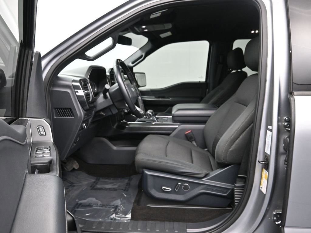 Certified 2021 Ford F150 XLT w/ Equipment Group 302A High image 30