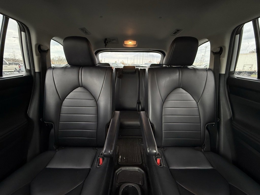 Used 2023 Toyota Highlander XLE image 29