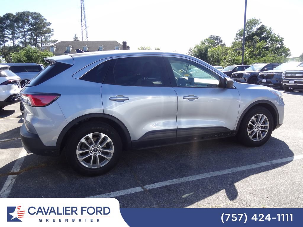 Certified 2022 Ford Escape SE w/ Convenience Package FWD image 5