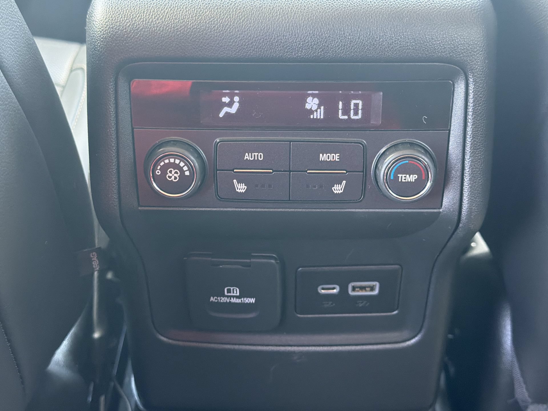 Used 2023 GMC Acadia Denali w/ Denali Technology Package AWD/4WD image 33