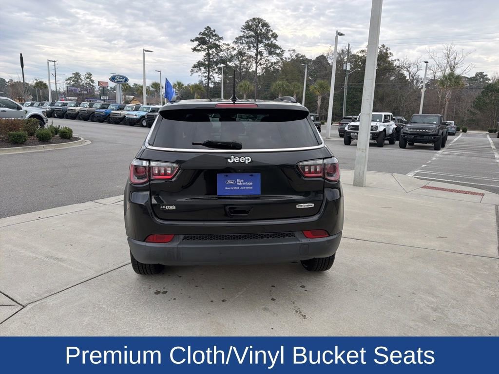 Used 2022 Jeep Compass Latitude w/ Sun and Sound Group image 4