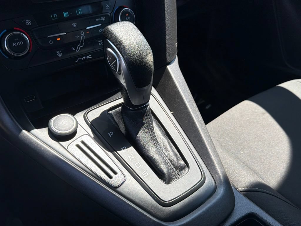 Certified 2017 Ford Focus SEL FWD image 30