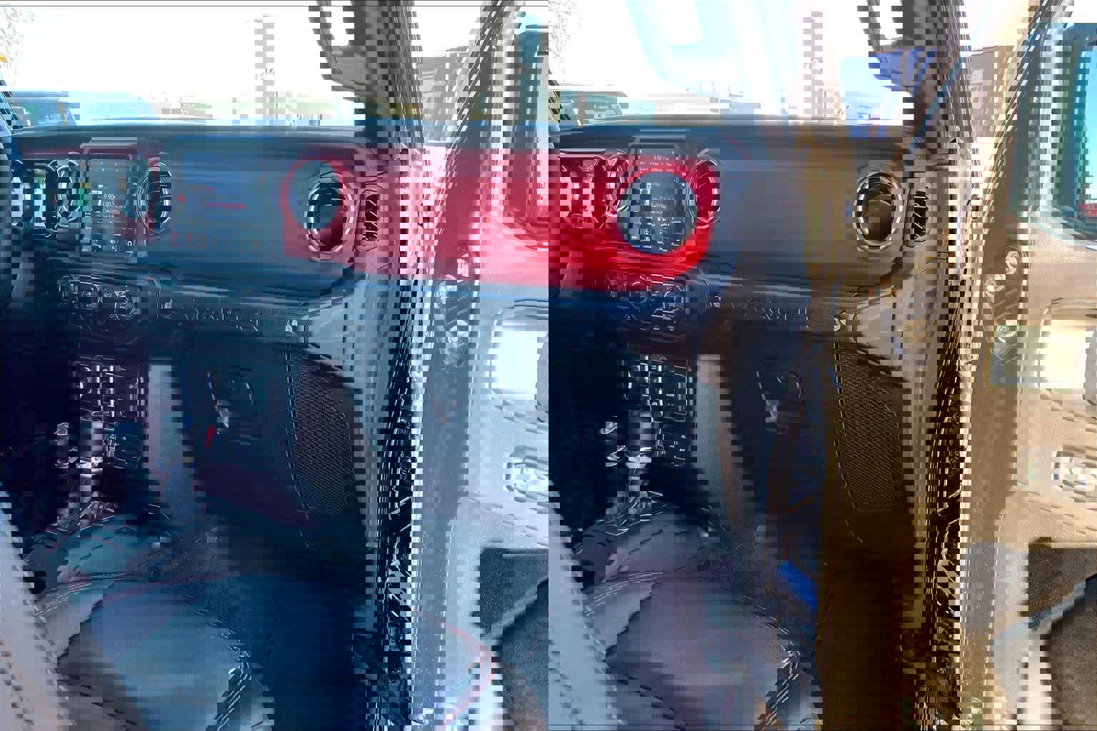 Used 2023 Jeep Wrangler Unlimited Rubicon image 18