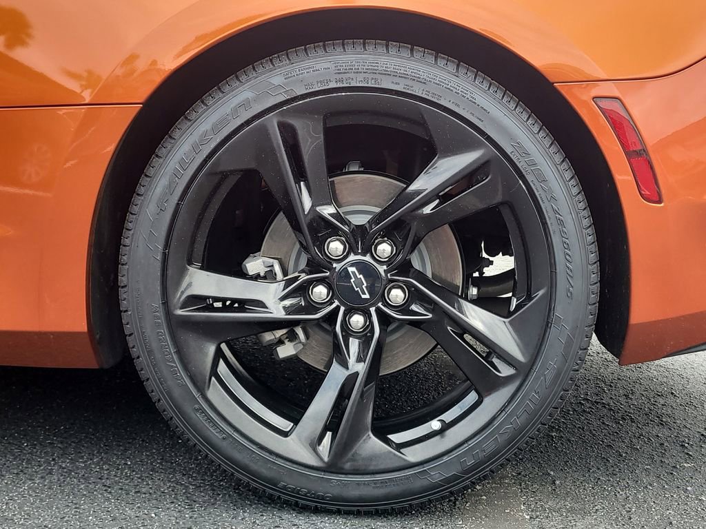 Used 2023 Chevrolet Camaro LT w/ Technology Package RWD image 6