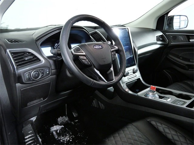 Certified 2024 Ford Edge Titanium w/ Equipment Group 301A image 15
