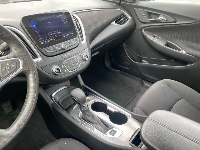 Used 2025 Chevrolet Malibu LT FWD image 24