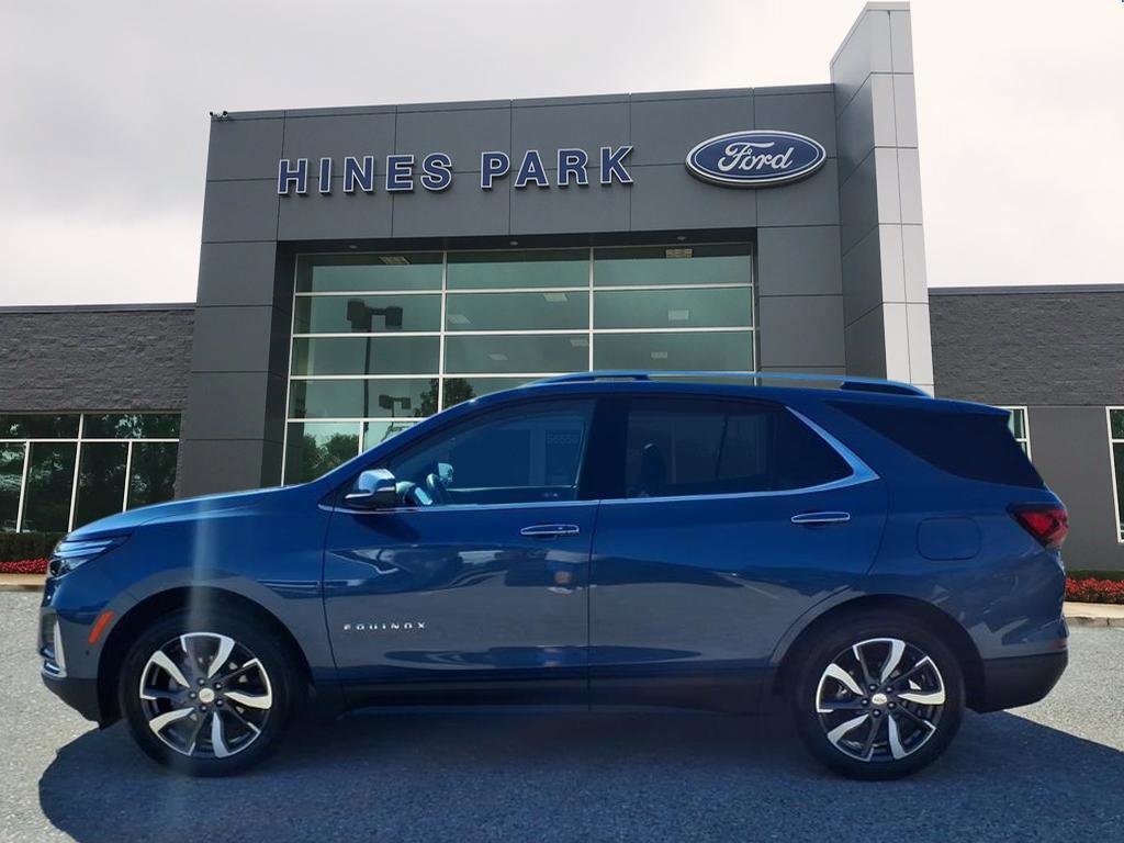 Used 2024 Chevrolet Equinox Premier image 2