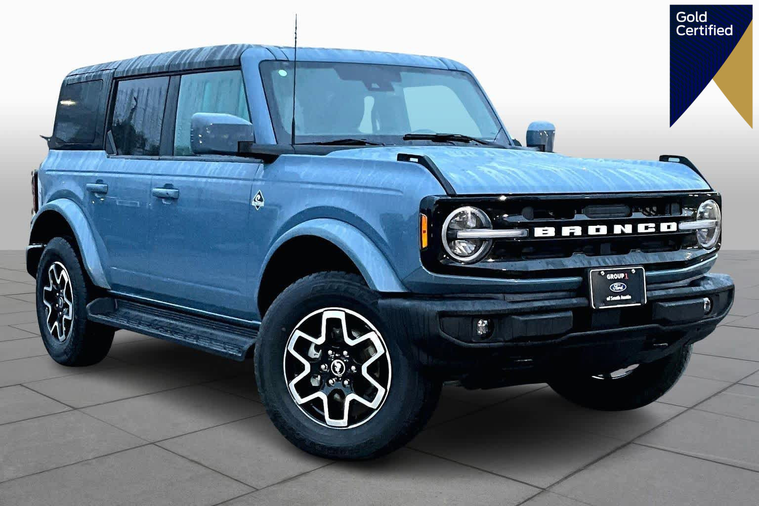 Certified 2025 Ford Bronco Outer Banks image 1