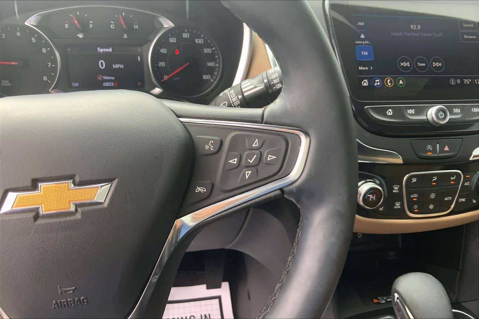Used 2024 Chevrolet Equinox Premier FWD image 25