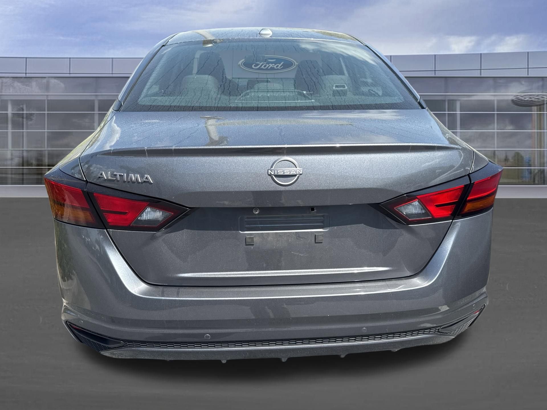Used 2025 Nissan Altima 2.5 SV image 4
