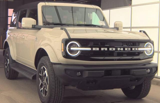 Certified 2025 Ford Bronco Outer Banks AWD/4WD image 5
