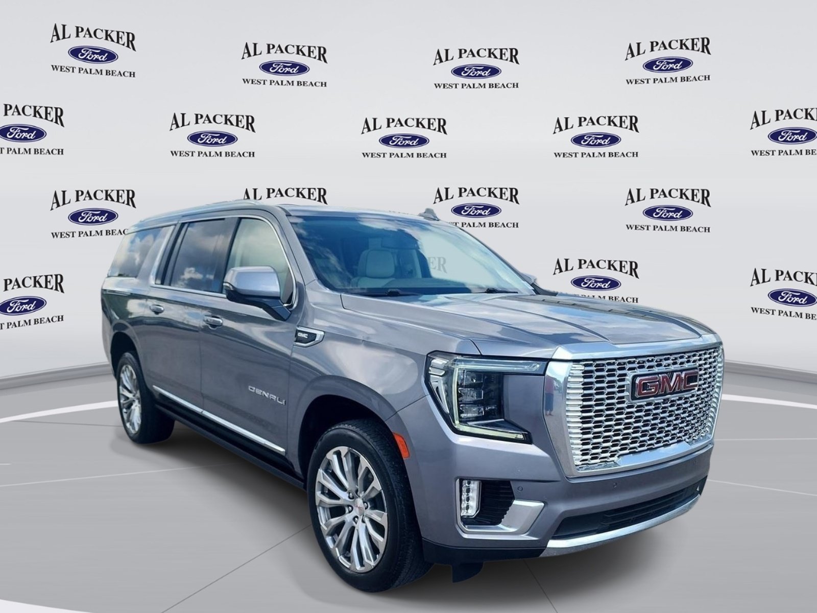 Used 2022 GMC Yukon XL Denali RWD image 7