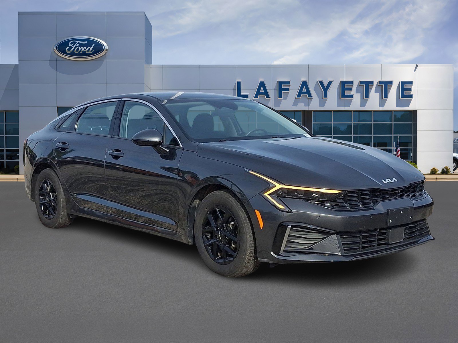 Used 2025 Kia K5 LXS FWD image 1