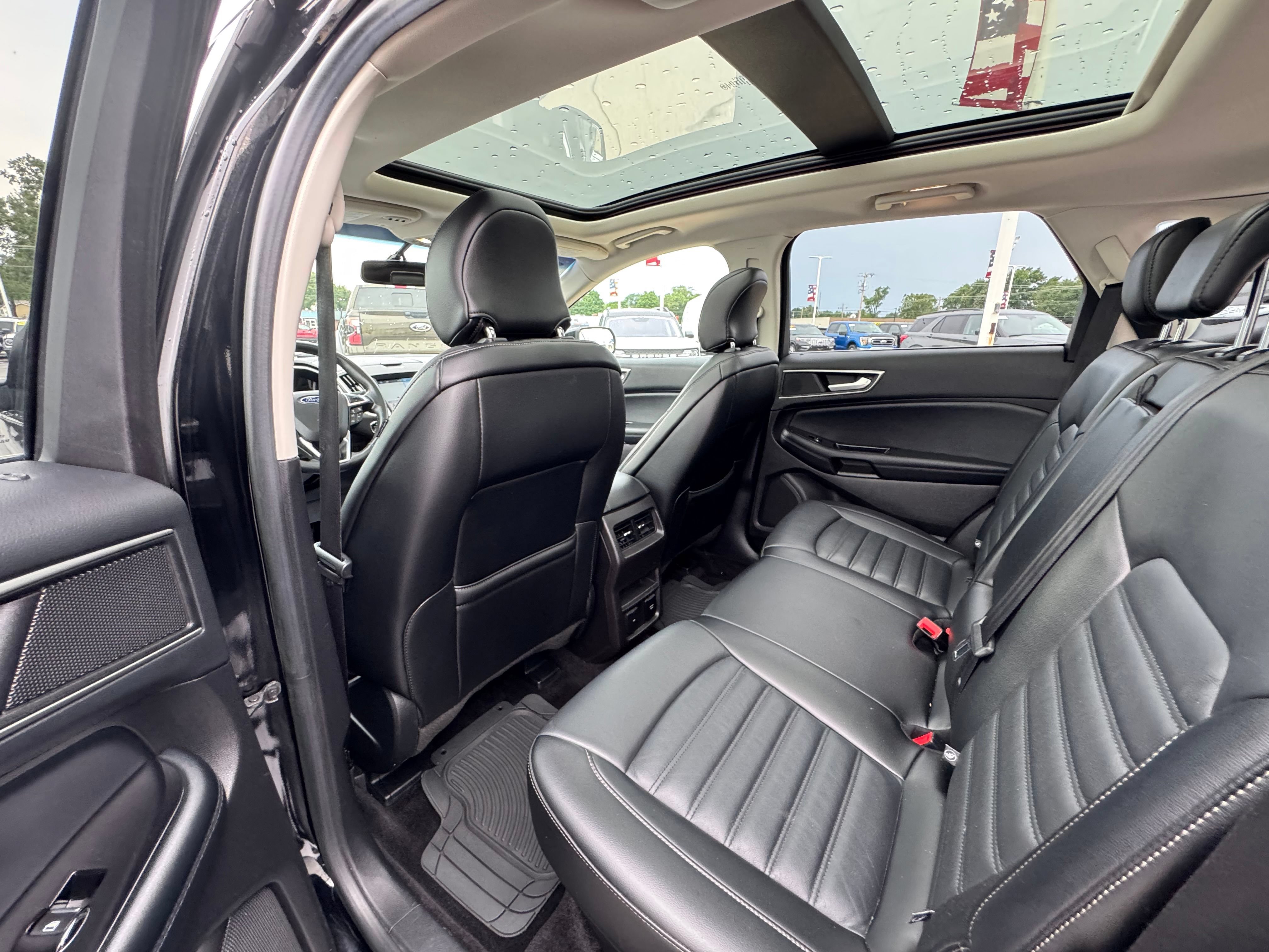 Certified 2017 Ford Edge SEL w/ Equipment Group 201A AWD/4WD image 24