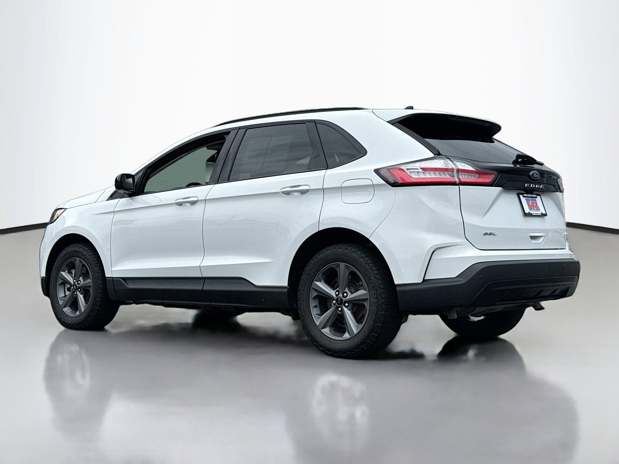 Certified 2023 Ford Edge SEL w/ Sport Appearance Package AWD/4WD image 13