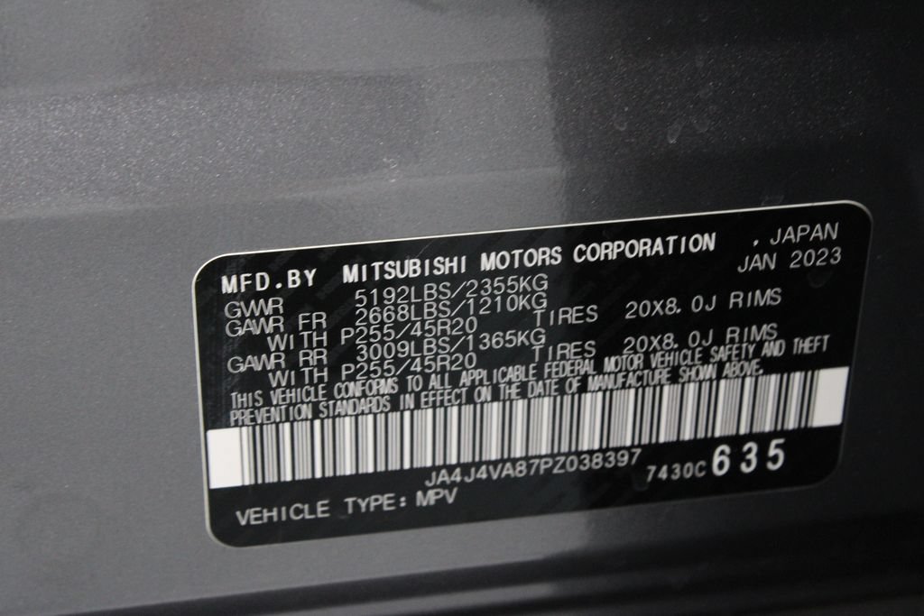 Used 2023 Mitsubishi Outlander SEL AWD/4WD image 34