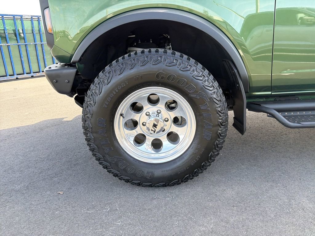 Certified 2023 Ford Bronco 2-Door w/ Sasquatch Package image 30