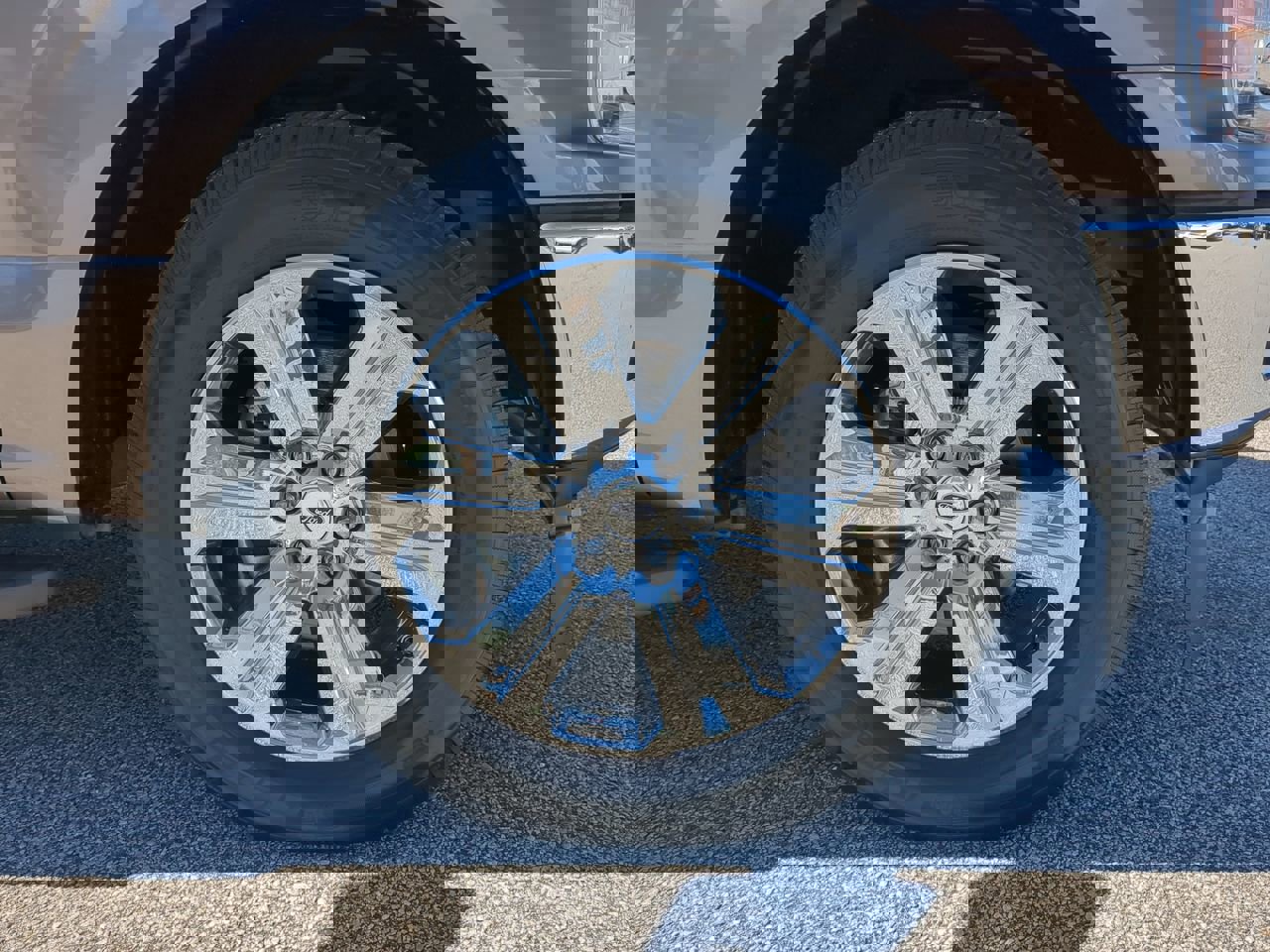 Certified 2018 Ford F150 XLT w/ Equipment Group 302A Luxury image 9