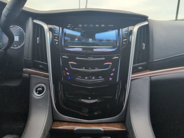 Used 2020 Cadillac Escalade 2WD image 26