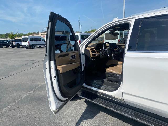 Used 2021 Chevrolet Tahoe Premier w/ Premium Package image 10