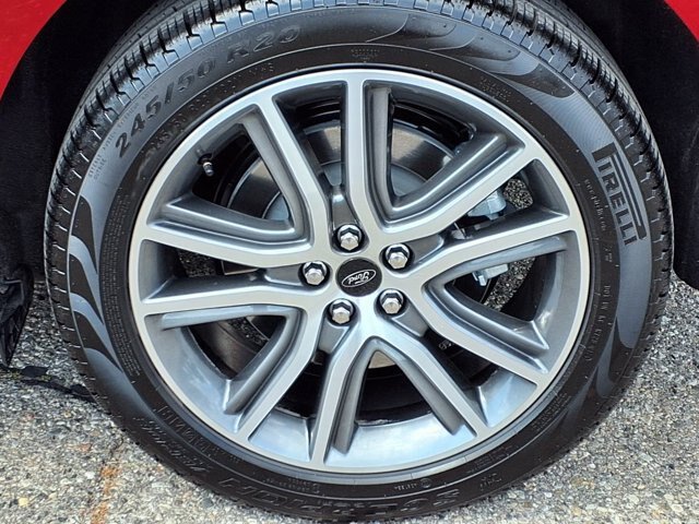 Certified 2024 Ford Edge Titanium AWD/4WD image 33