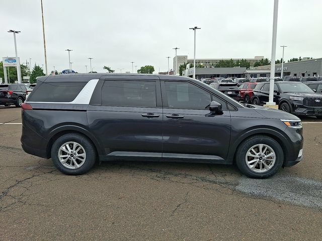 Used 2022 Kia Carnival LX FWD image 6