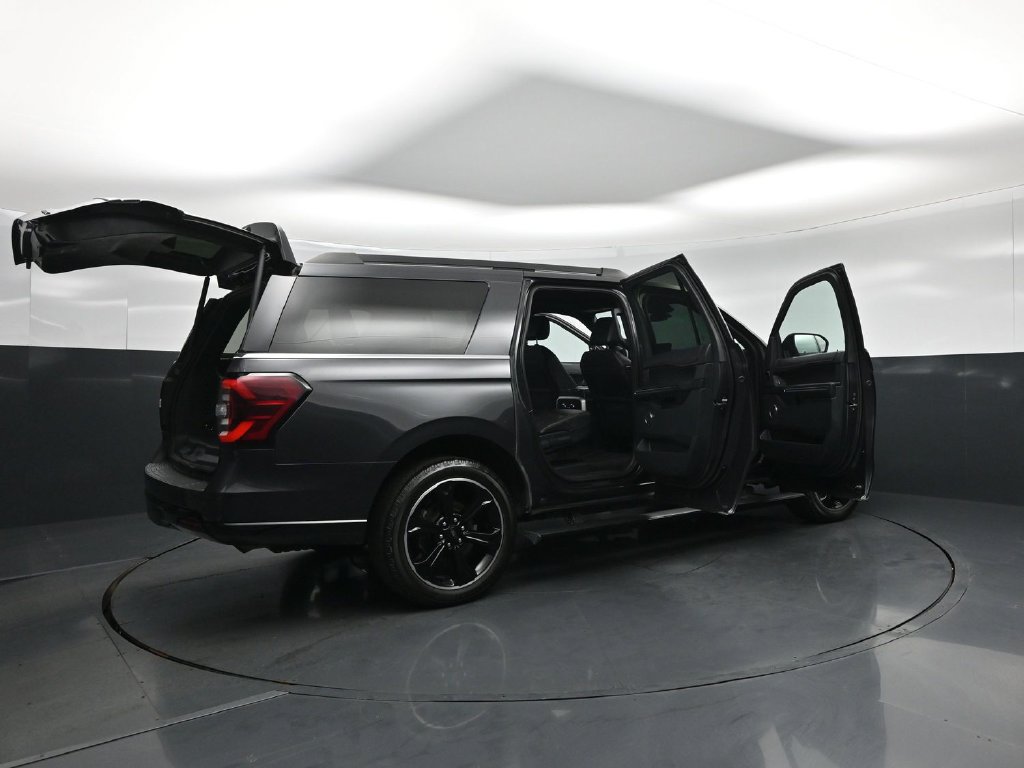 Certified 2022 Ford Expedition Max Limited AWD/4WD image 6