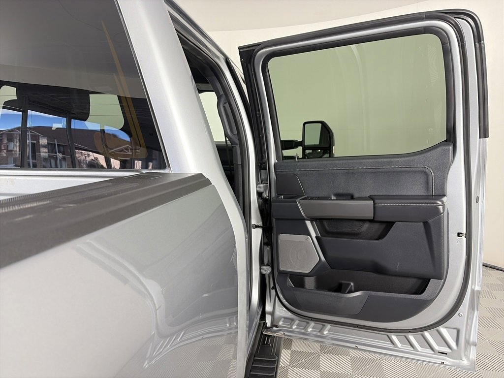 Certified 2025 Ford F150 Lariat w/ FX4 Off-Road Package image 29