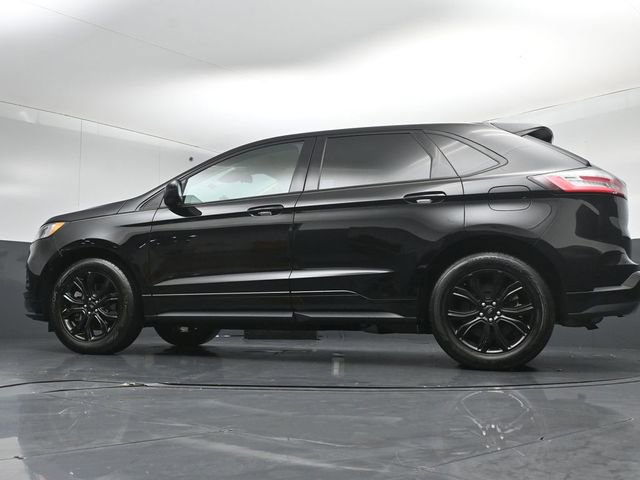 Certified 2024 Ford Edge SE w/ Black Appearance Package AWD/4WD image 40