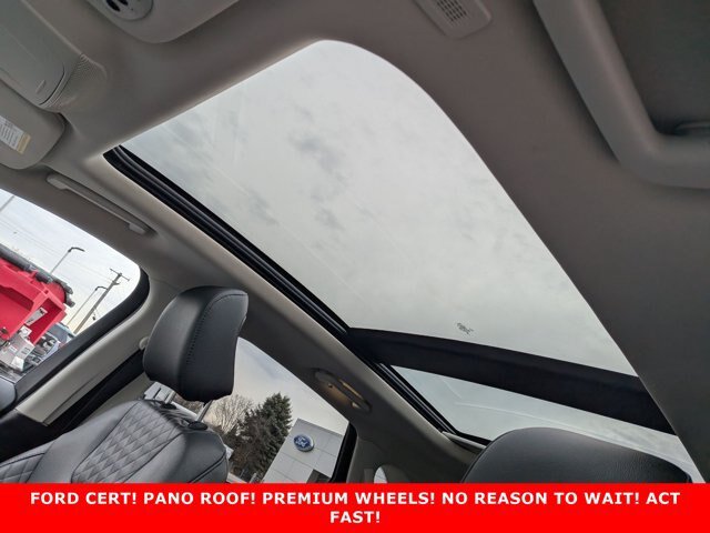 Certified 2024 Ford Edge Titanium w/ Equipment Group 301A AWD/4WD image 12