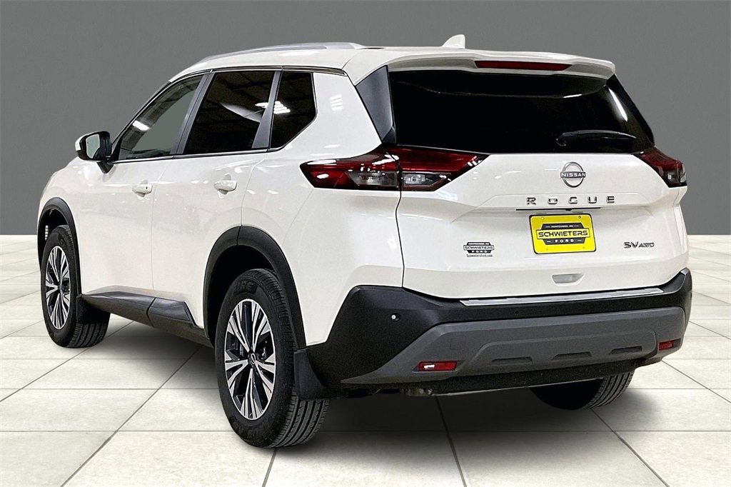 Used 2023 Nissan Rogue SV w/ SV Premium B Package image 2