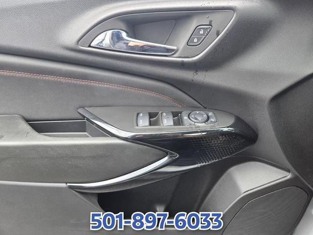Used 2025 Chevrolet Trax RS w/ Sunroof Package FWD image 30