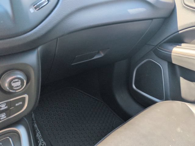 Used 2020 Jeep Compass Latitude w/ Cold Weather Group AWD/4WD image 45