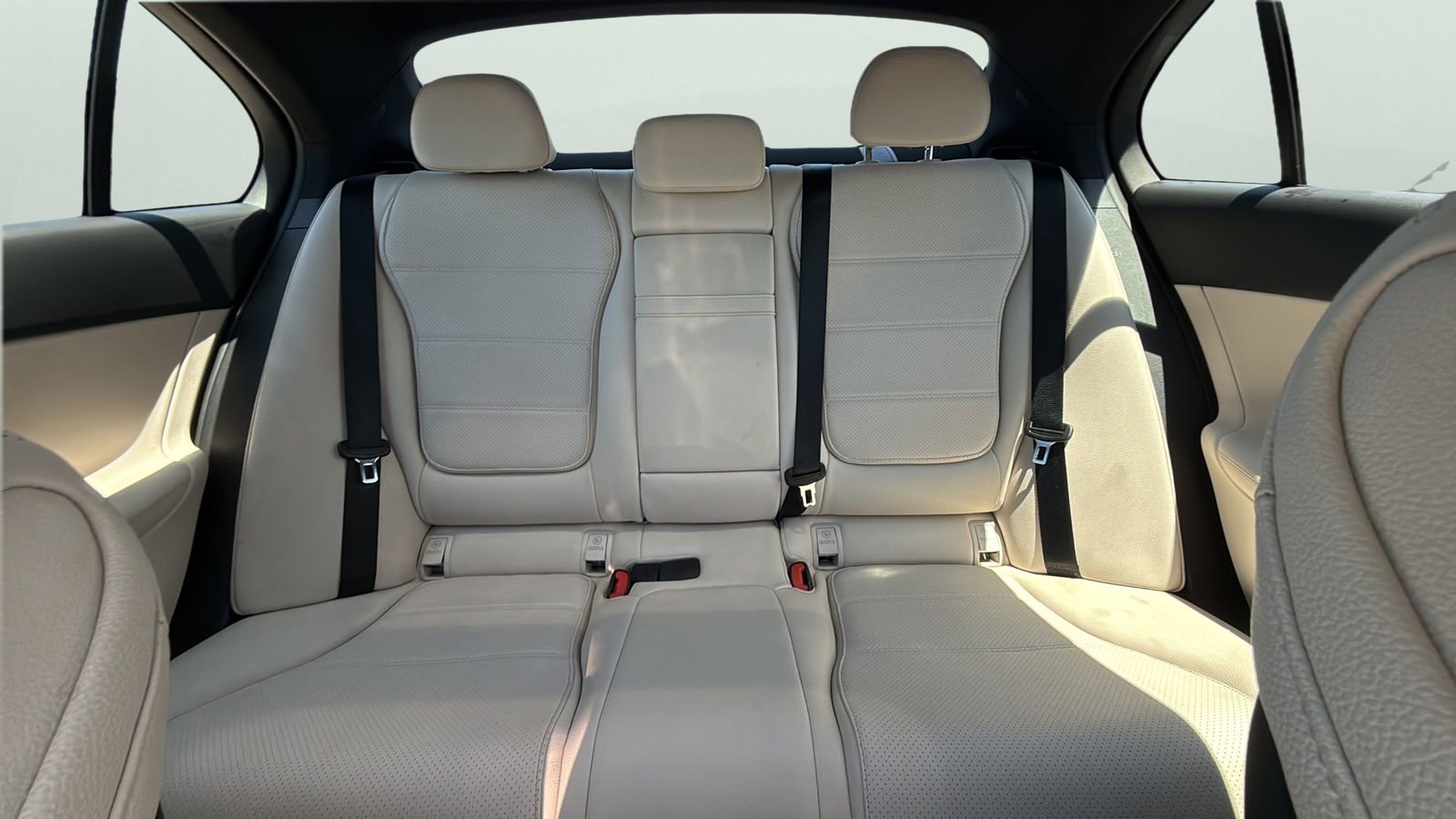 Used 2022 Mercedes-Benz C 300 Sedan image 25