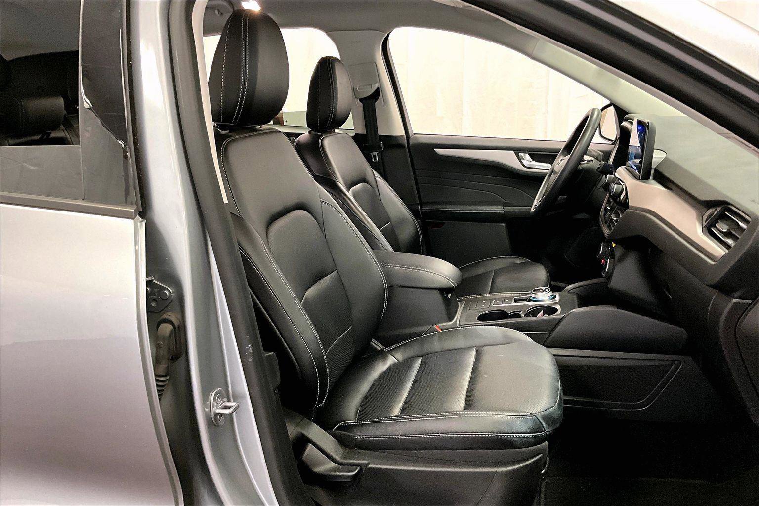 Certified 2022 Ford Escape SEL image 7