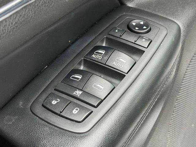Used 2018 Jeep Grand Cherokee Limited AWD/4WD image 15