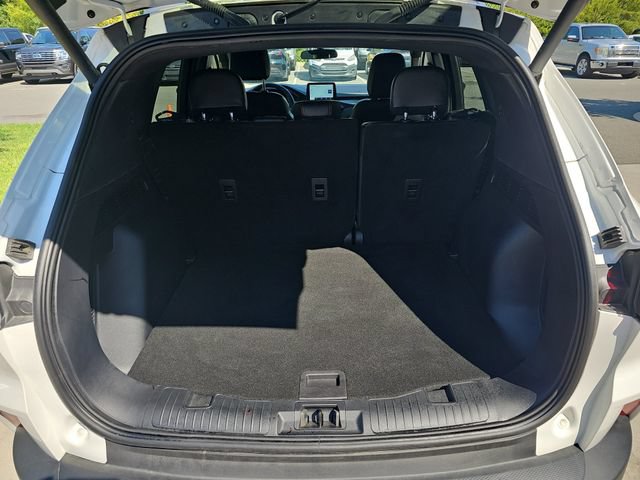 Certified 2025 Ford Escape ST-Line Select AWD/4WD image 12