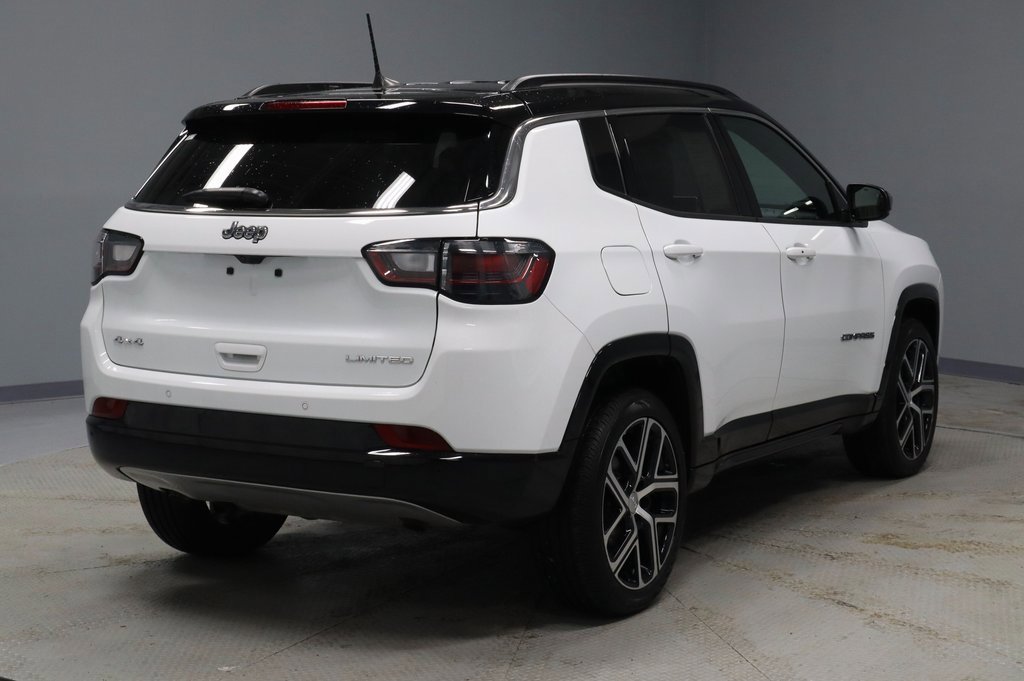 Used 2024 Jeep Compass Limited w/ Elite Group image 11