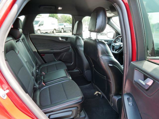 Certified 2025 Ford Escape ST-Line Select AWD/4WD image 13
